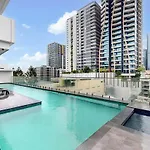 Eve Apartment - South Bank Central Location, Free Carpark, Privately Hosted