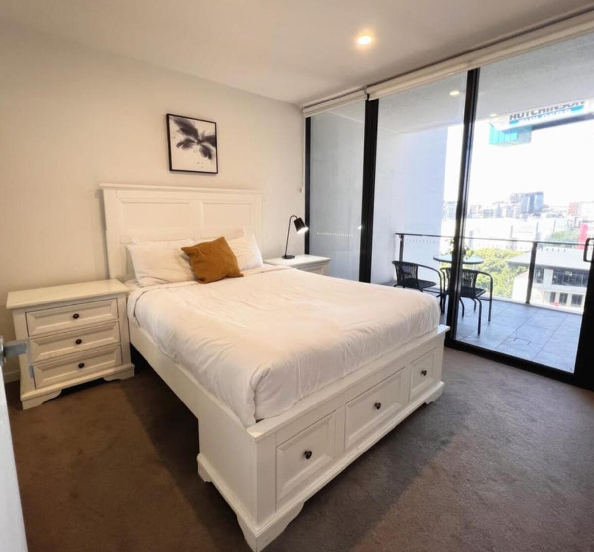 Apartment Eve - South Bank Location, Free Carpark, Privately Hosted *