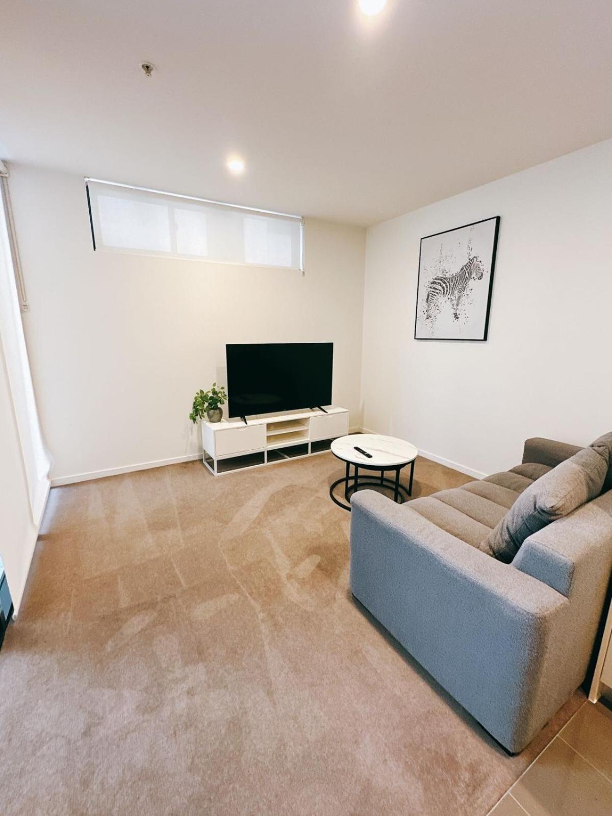 Eve - South Bank Location, Free Carpark, Privately Hosted