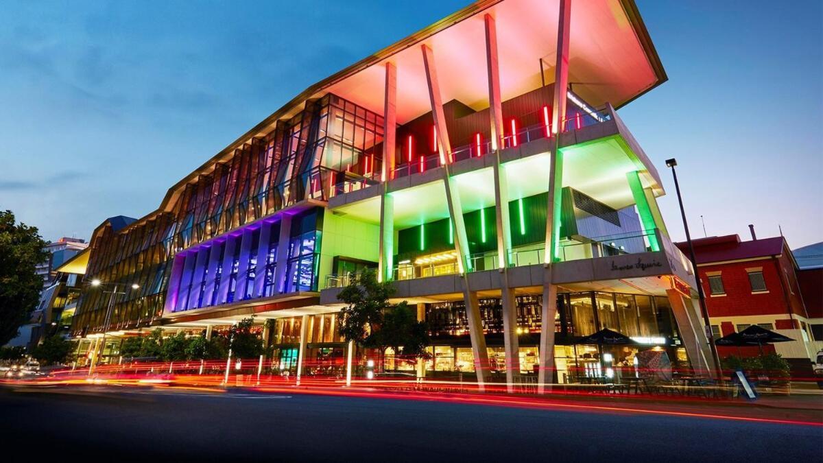Apartment Eve - South Bank Location, Free Carpark, Privately Hosted