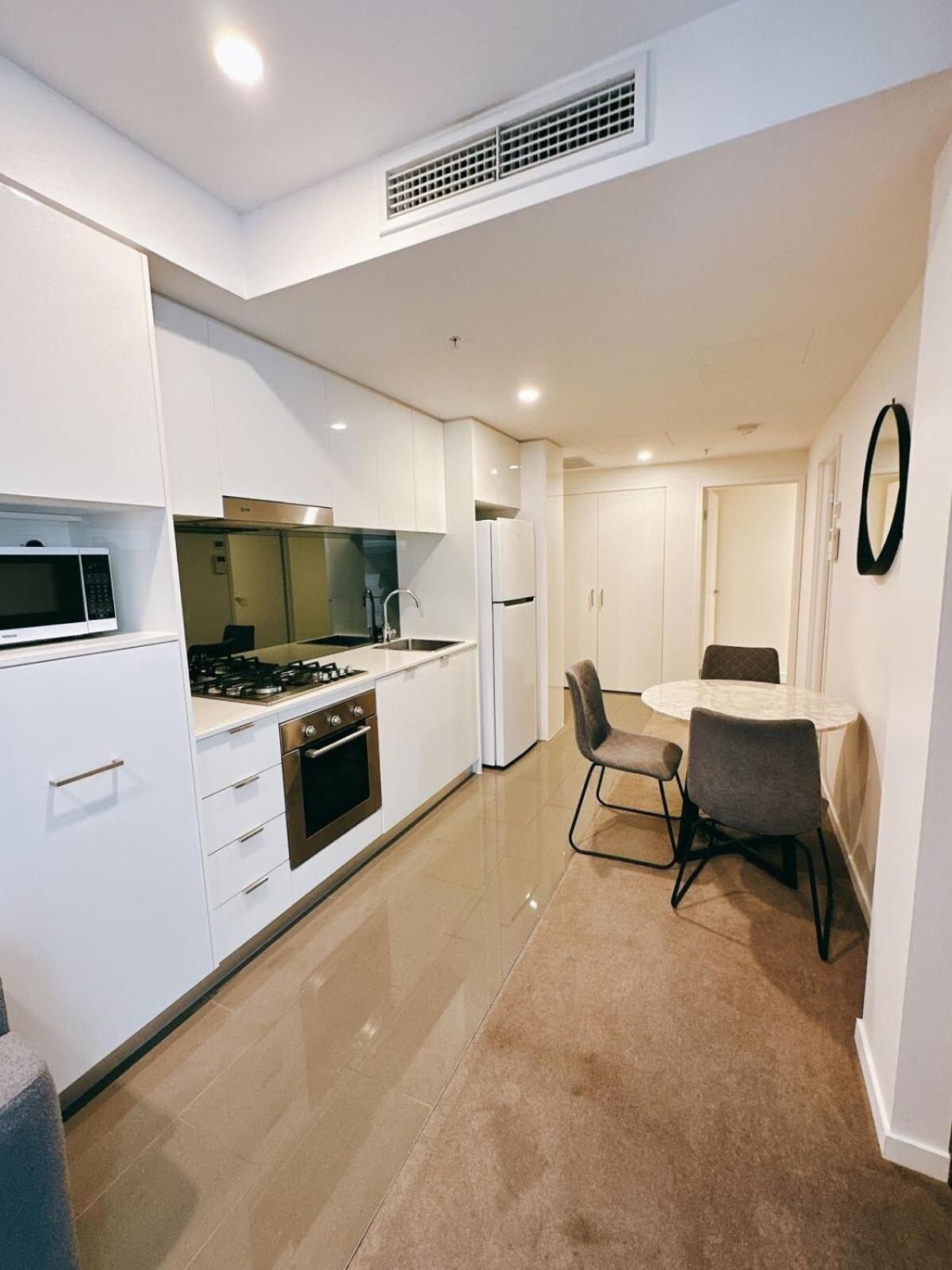 Apartment Eve - South Bank Location, Free Carpark, Privately Hosted *