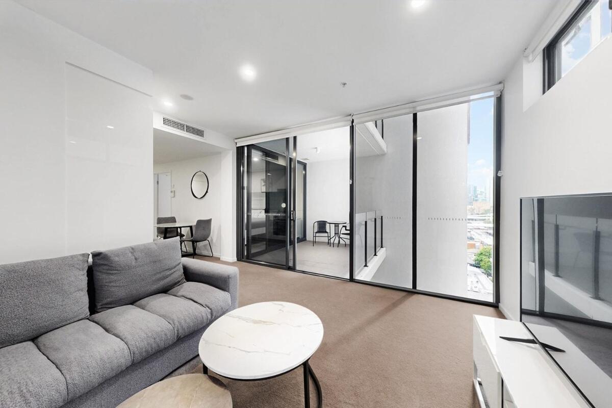 Eve - South Bank Location, Free Carpark, Privately Hosted